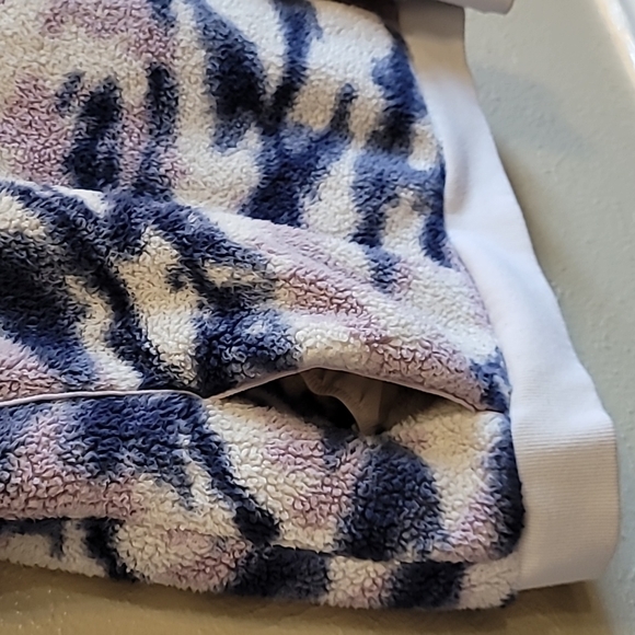 Athleta Girls Sherpa Half Zip Sweater watercolor Soft collared Size: XL/14 - Picture 5 of 16